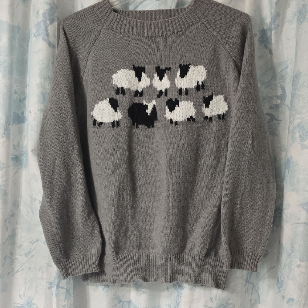 Source Unknown Gray Sheep Motif Sweater
